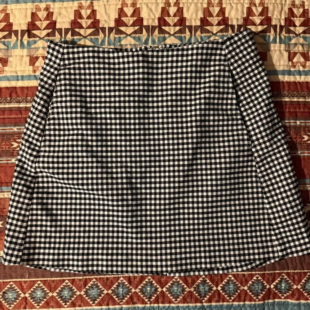 Urban Outfitters Black and White Gingham Mini Skirt XS